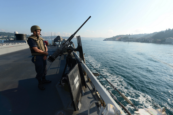 destroyer uss laboon transits the bosphorus strait en route to